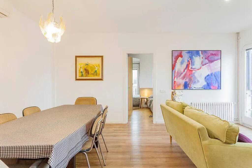 Big Apartment For 15 In The Heart Of Eixample Barcelona 0*,  Espanha