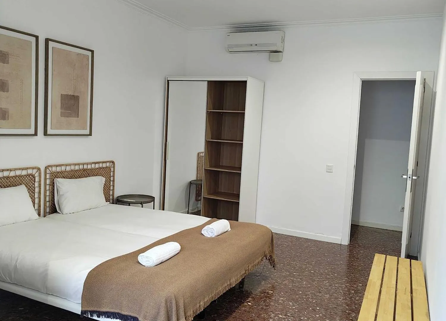 Big Apartment For 14 In The Heart Of Eixample Barcelona 0*,  Spain