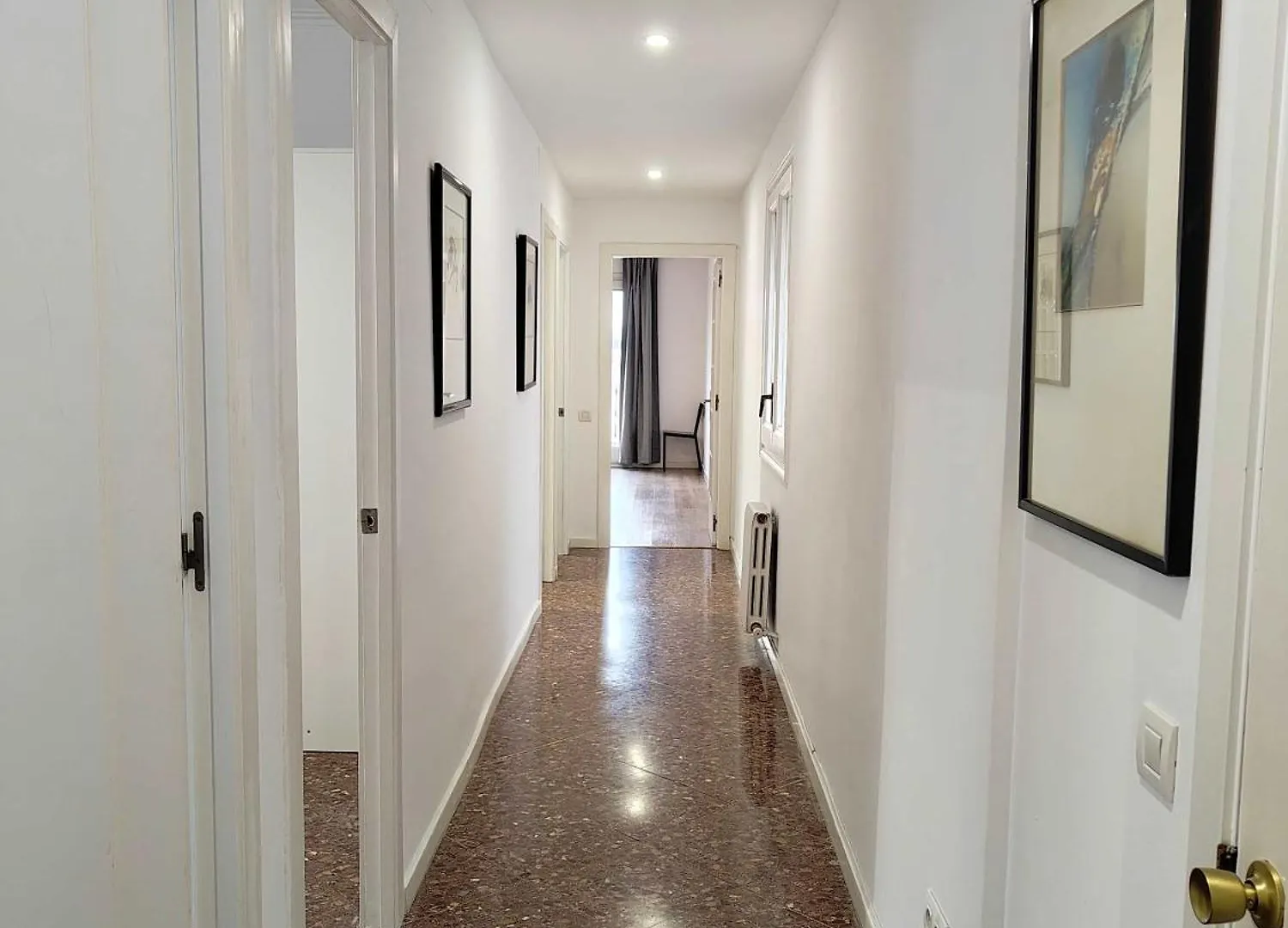 Big Apartment For 15 In The Heart Of Eixample Barcelona Espanha